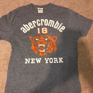 Abercrombie and Fitch short sleeve shirt xlarge